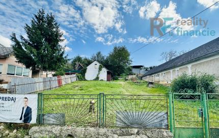 Dom - pozemok v obci Rešica