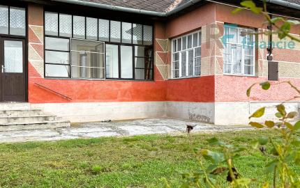 PREDANÝ rodinný dom Komárovce