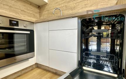 Garsonka Šaca, komplet rekonštrukcia