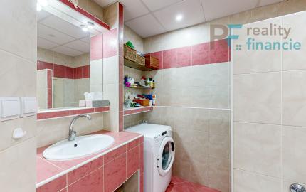 REZERVOVAÝ 3,5 i byt Poludníková