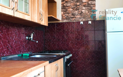 PREDAJ 2 izbový byt Nad Jazerom