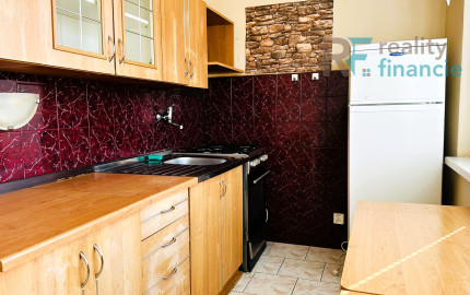 PREDAJ 2 izbový byt Nad Jazerom