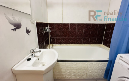 PREDAJ 2 izbový byt Nad Jazerom