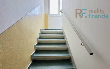 PREDAJ 2 izbový byt Nad Jazerom