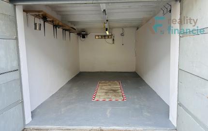 Garáž s montážnou jamou - Vodárenská ul.