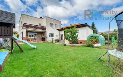 Dvojgeneračný Rodinný dom v Čani