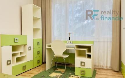 PRENÁJOM - zariadený 3-izbový byt, Baltická, + klíma