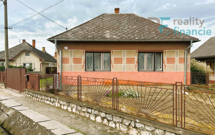 PREDANÝ rodinný dom Komárovce