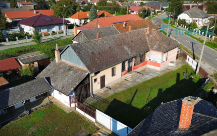 PREDANÝ rodinný dom Komárovce