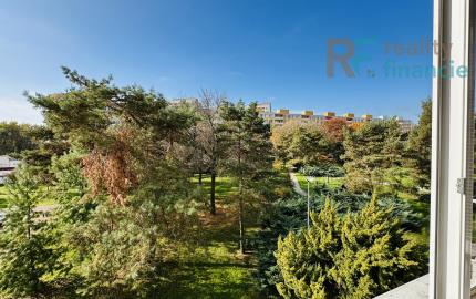 PREDAJ 2 izbový byt Nad Jazerom