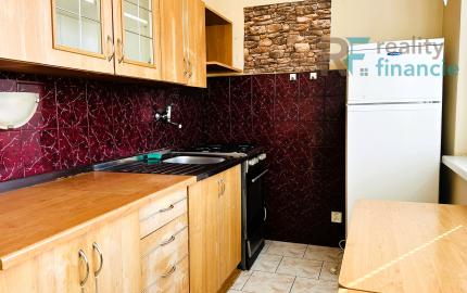 PREDAJ 2 izbový byt Nad Jazerom