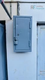 Garáž s montážnou jamou - Vodárenská ul.