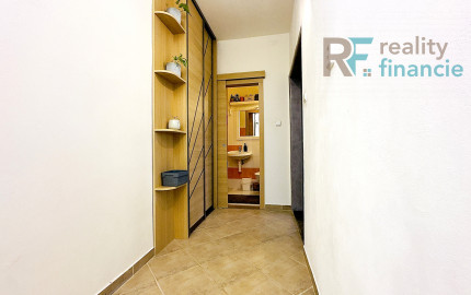 PRENAJATÝ:  1 i byt - Obrancov mieru Košice  VIDEO