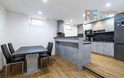 Dvojgeneračný Rodinný dom v Čani