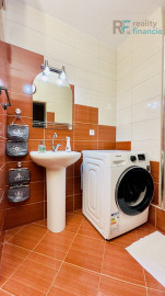 PRENÁJOM - zariadený 3-izbový byt, Baltická, + klíma