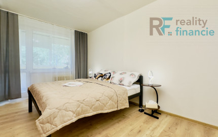 PRENÁJOM - zariadený 3-izbový byt, Baltická, + klíma