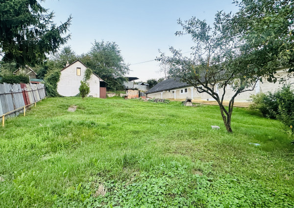 Dom - pozemok v obci Rešica