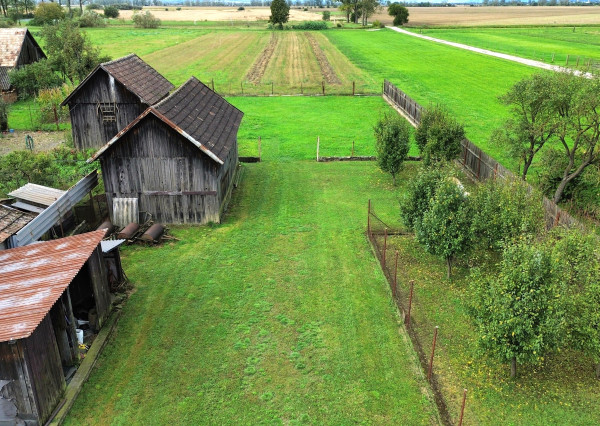 PREDANÝ rodinný dom Komárovce