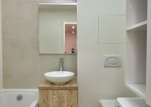 Garsonka Šaca, komplet rekonštrukcia