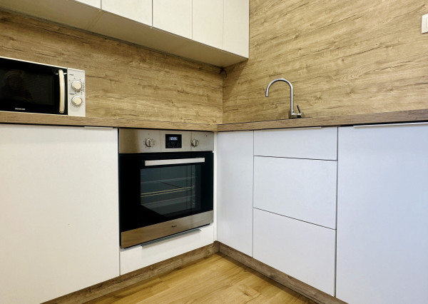 Garsonka Šaca, komplet rekonštrukcia