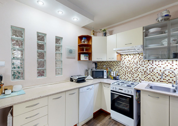 REZERVOVAÝ 3,5 i byt Poludníková