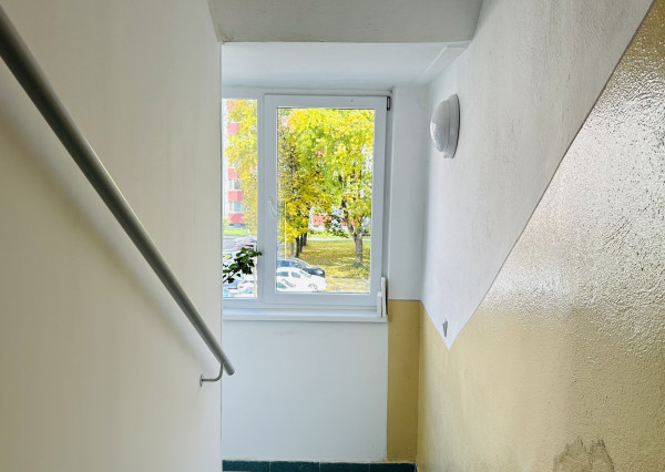 PREDAJ 2 izbový byt Nad Jazerom