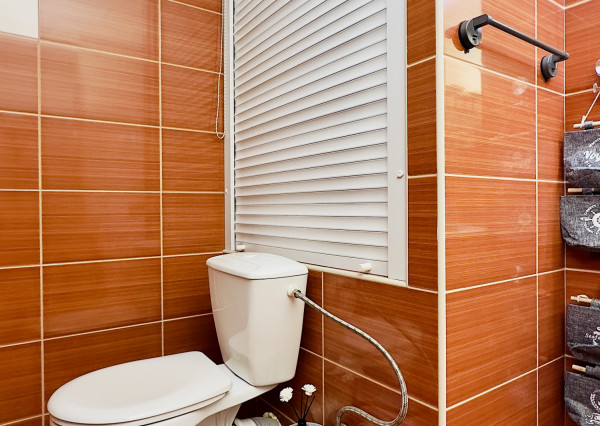 PRENÁJOM - zariadený 3-izbový byt, Baltická, + klíma