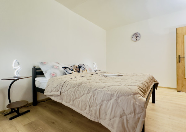 PRENÁJOM - zariadený 3-izbový byt, Baltická, + klíma