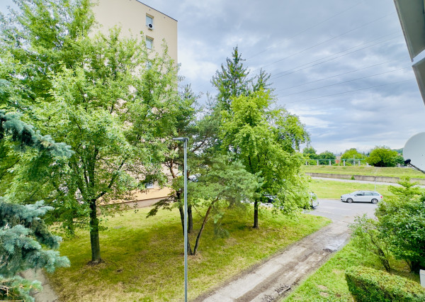 PRENÁJOM - zariadený 3-izbový byt, Baltická, + klíma