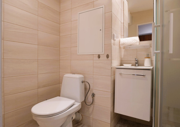 PRENÁJOM  1 i byt -  Nad Jazerom