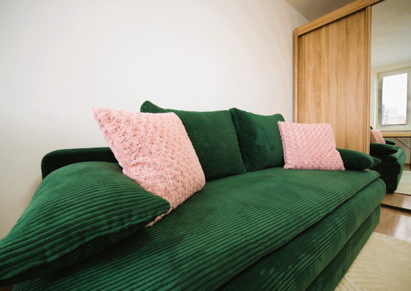 PRENÁJOM  1 i byt -  Nad Jazerom