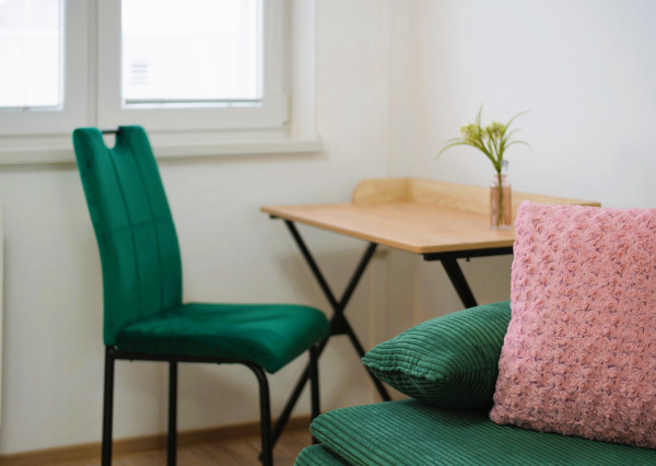 PRENÁJOM  1 i byt -  Nad Jazerom