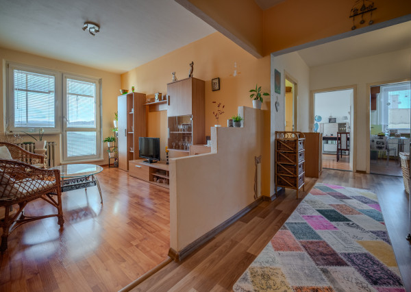 REZERVOVANÝ 3 izbový byt Americká trieda Ťahanovce