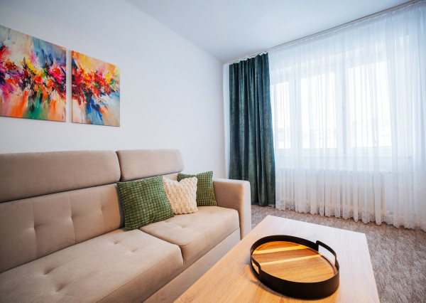 Prenájom 2i byt ZIMNÁ - nová rekonštrukcia