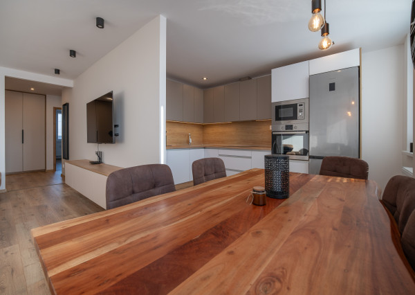 TOP PRENÁJOM  3 i byt -  Nad Jazerom - Polárna 16  VIDEO