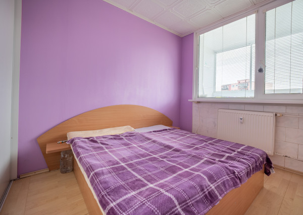 PREDAJ 1,5 izbový: pražský typ bytu s logiou