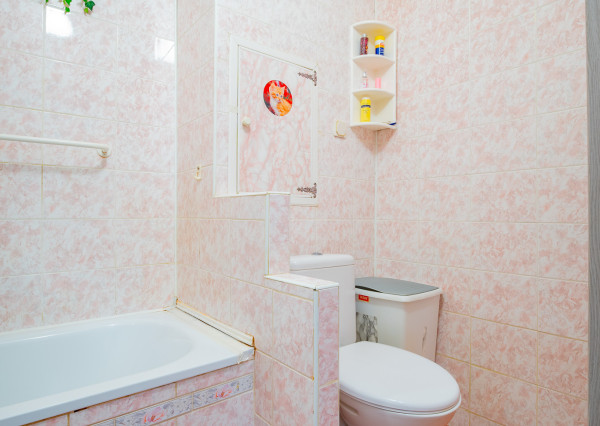 PREDAJ 1,5 izbový: pražský typ bytu s logiou