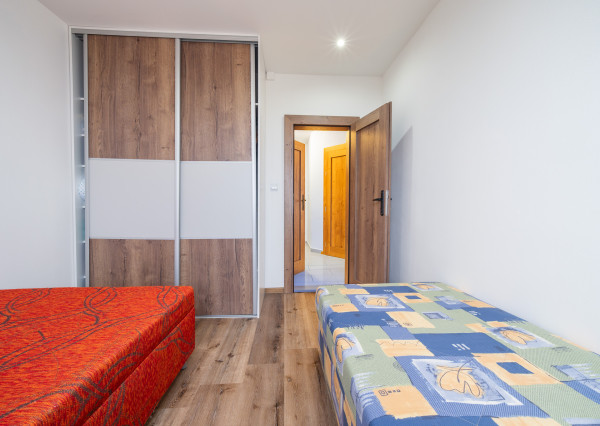 Prenájom 2 izbový byt Železníky - 2 x klimatizácia