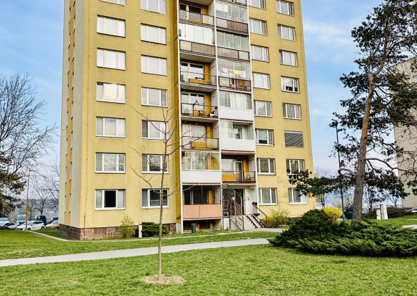 Prenájom 2 izbový byt Železníky - 2 x klimatizácia