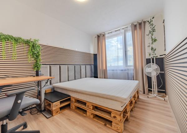 Prenájom 1,5 izbového bytu  Nad Jazerom