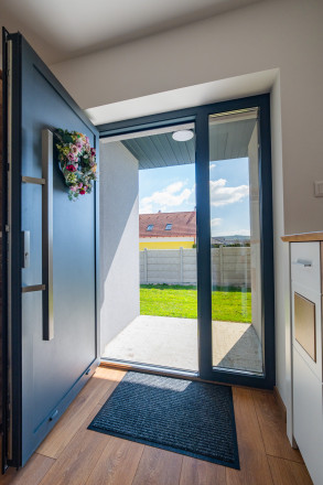 REZERVOVANÝ -Predaj 5 izbovej novostavby domu v obci Bartošovce - fotografia 34