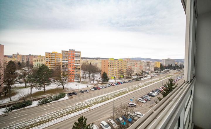 REZERVOVANÝ 1,5 izbový byt s loggiou na Terase | 46 m² | Pražský typ - fotografia 10