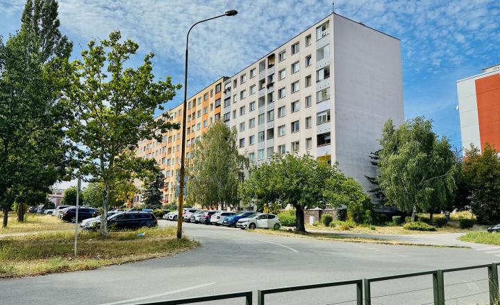 Predaj 2 izbového bytu Klimkovičova Košice - fotografia 24