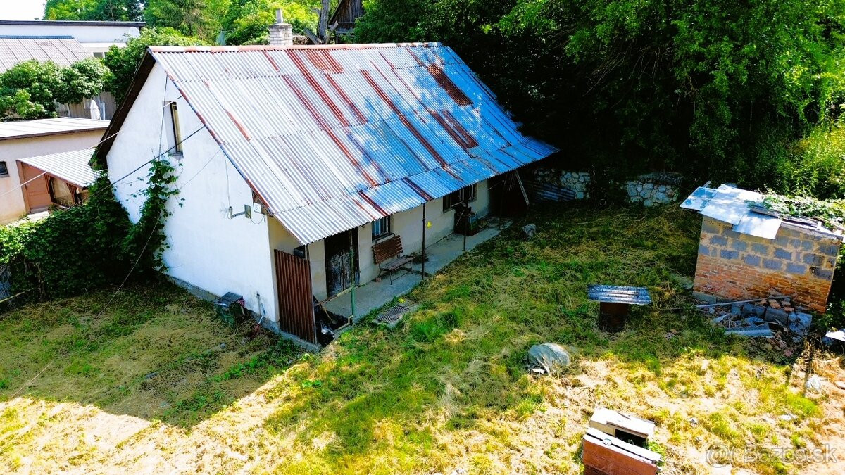 Dom - pozemok v obci Rešica