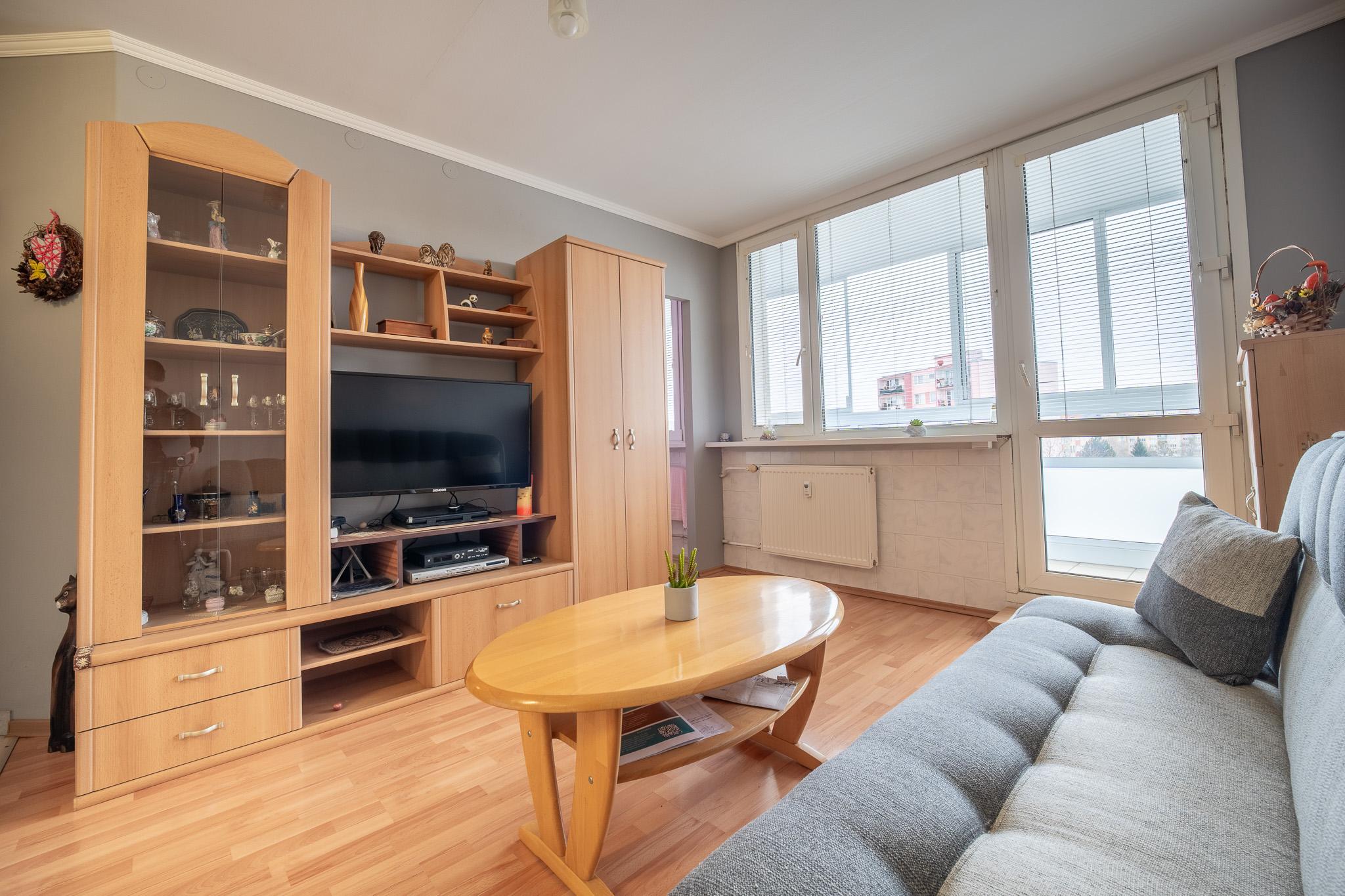 Veľký 1,5 izbový byt s loggiou na Terase | 46 m² | Pražský typ